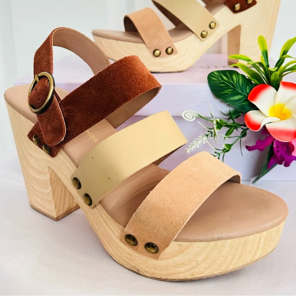 CHINESE LAUNDRY ~ Brown and Cream Suede 4” Platform Sandals w/Woodgrain Heels